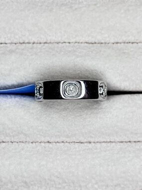 N071 | Natural Diamond Sterling Silver Cigar Band